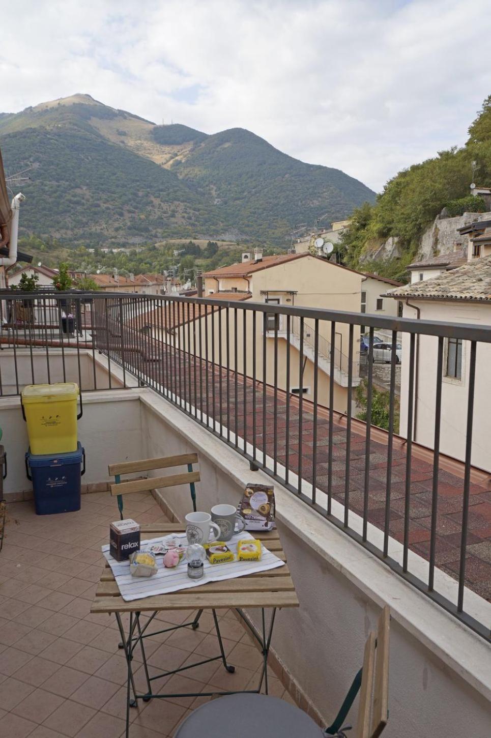 Casa Vacanze Donna Lucia Castel Di Sangro Luaran gambar