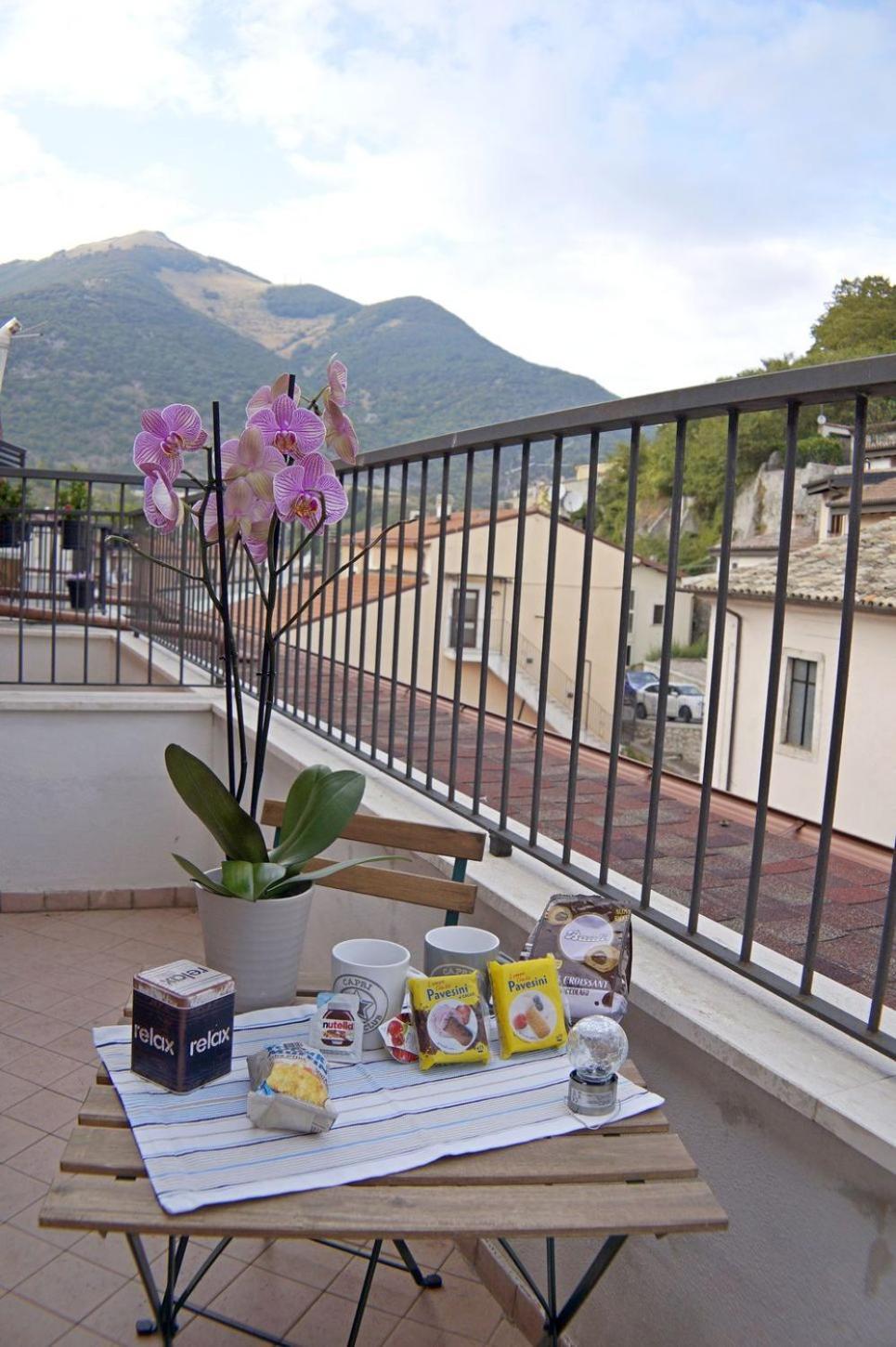 Casa Vacanze Donna Lucia Castel Di Sangro Luaran gambar
